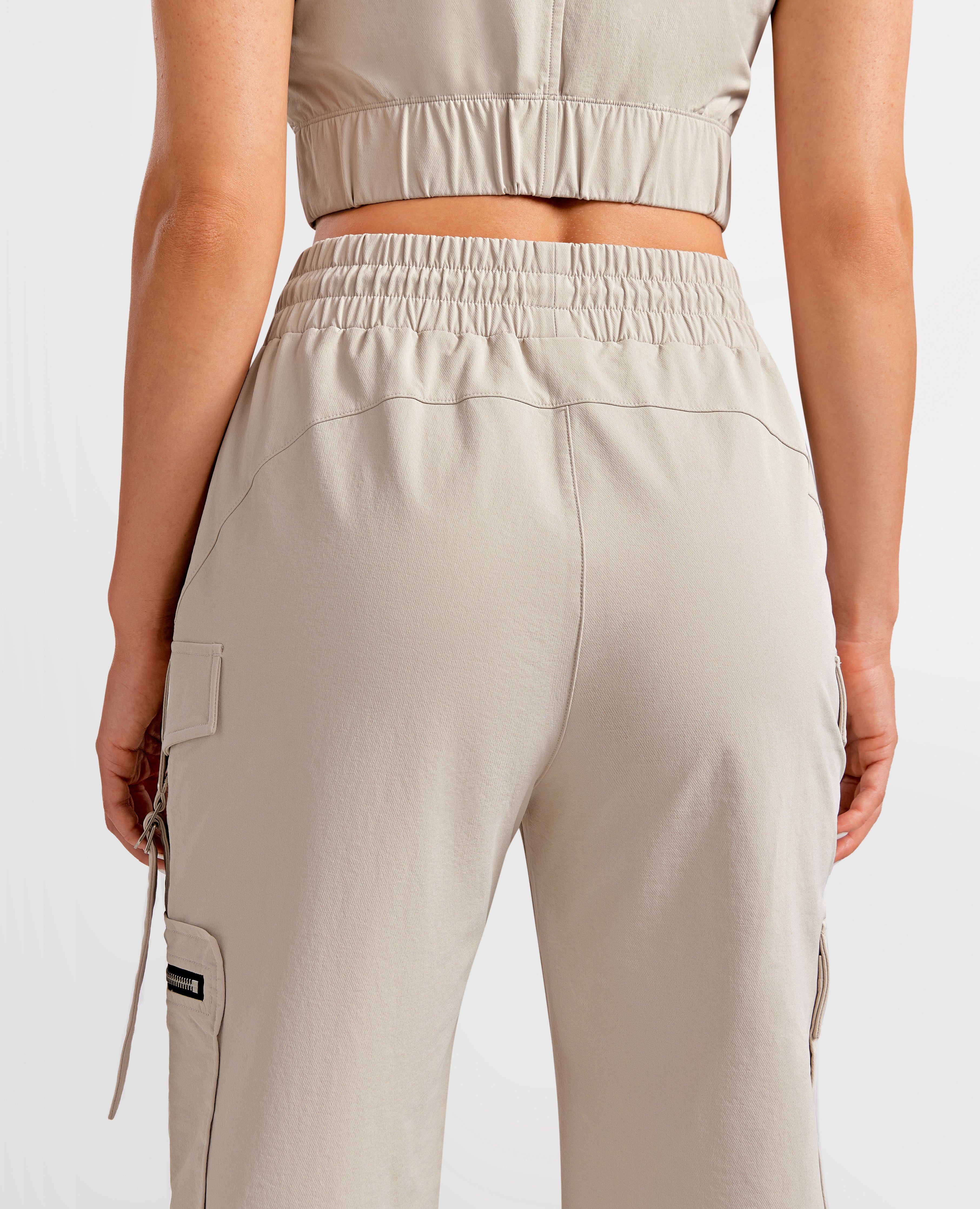 Loose Fit Cargo Power Pants - Apricot Gray