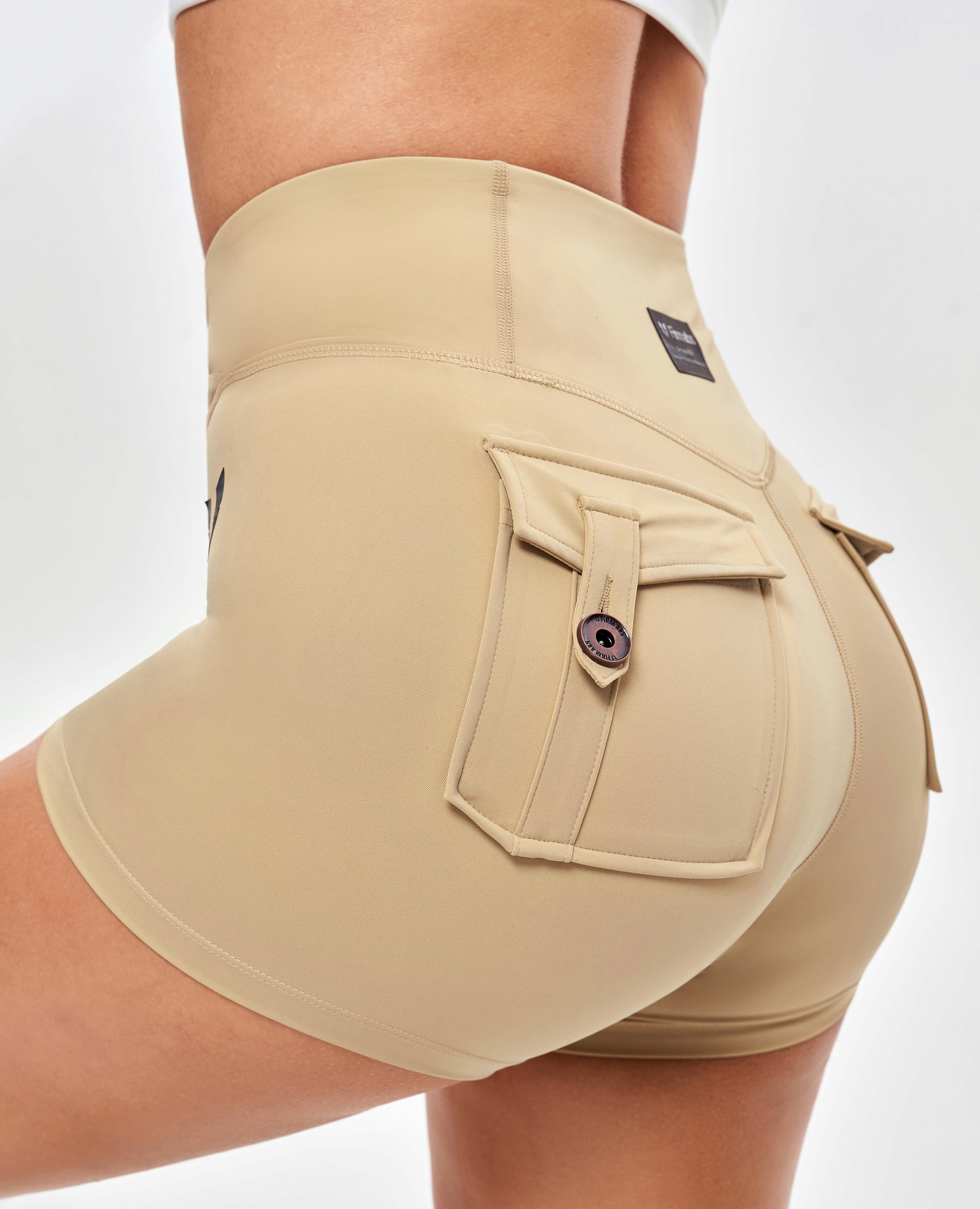 Shorts cargo con cintura en V Plus-Amarillo caqui