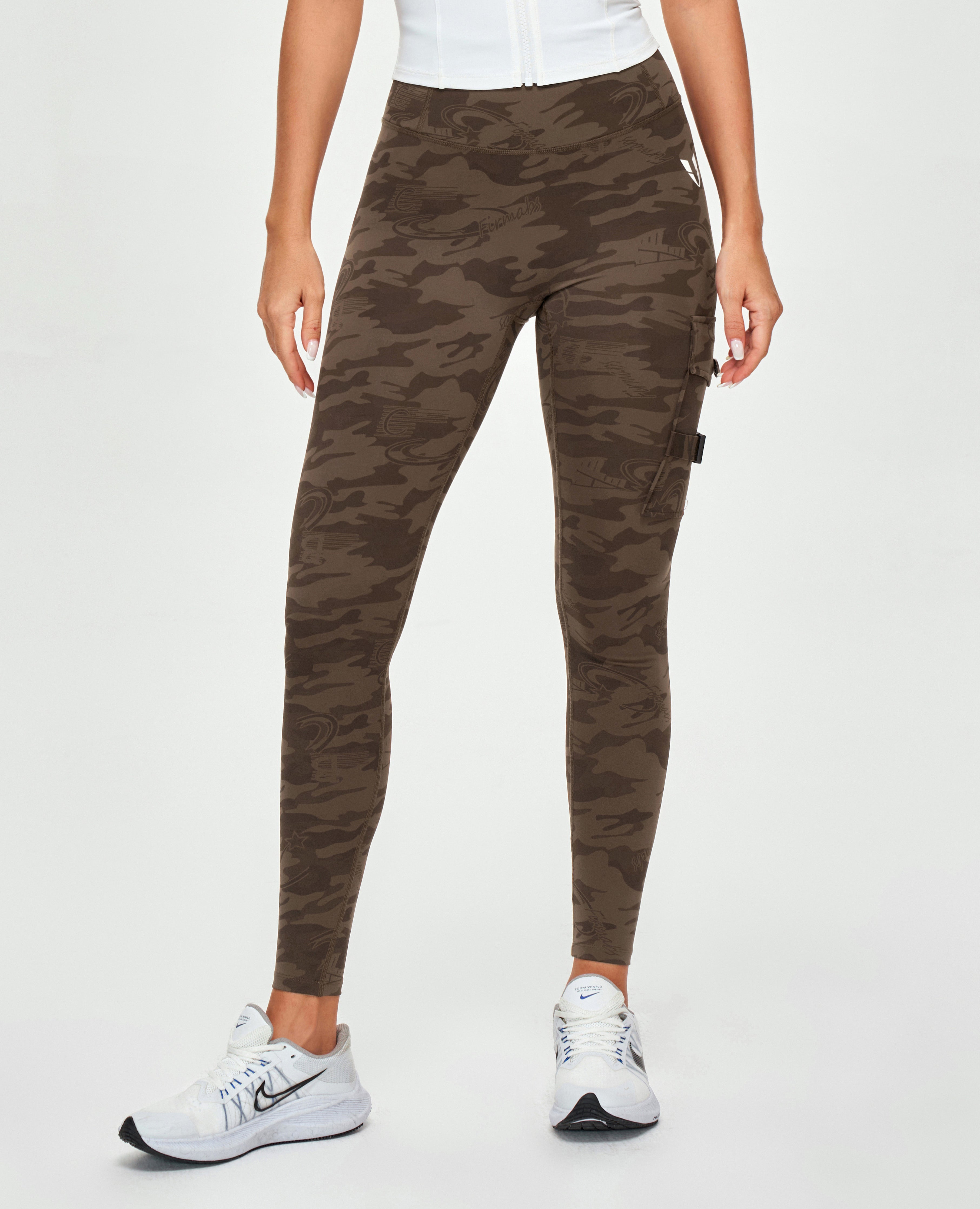 French Laundry Camo Brown Leggings Size XL - 37% off
