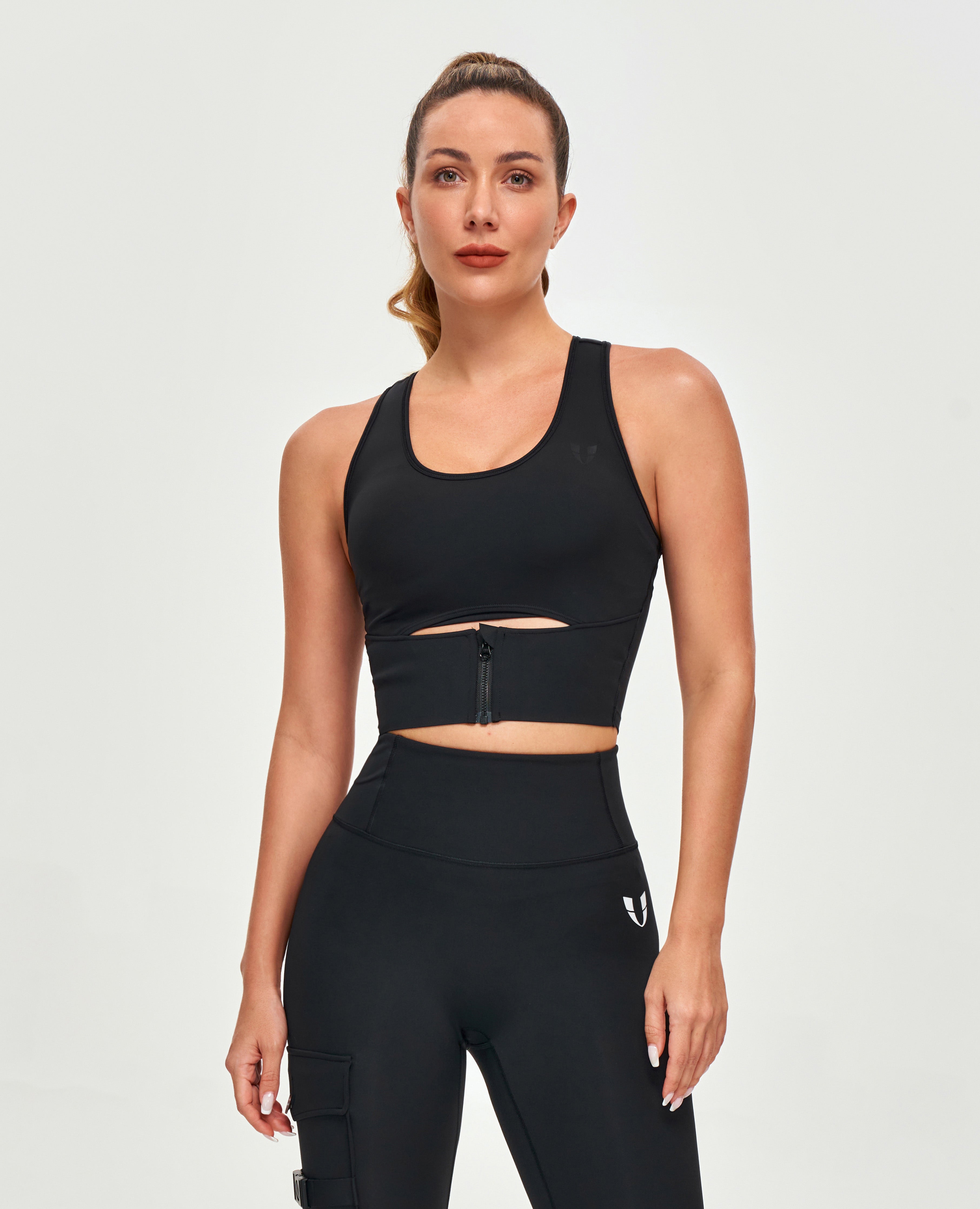 NEW NIKE SPORTS BRA LIGHT SUPPORT NON PADDED CUT OUT HIGH NECK BLACK SIZE  XS