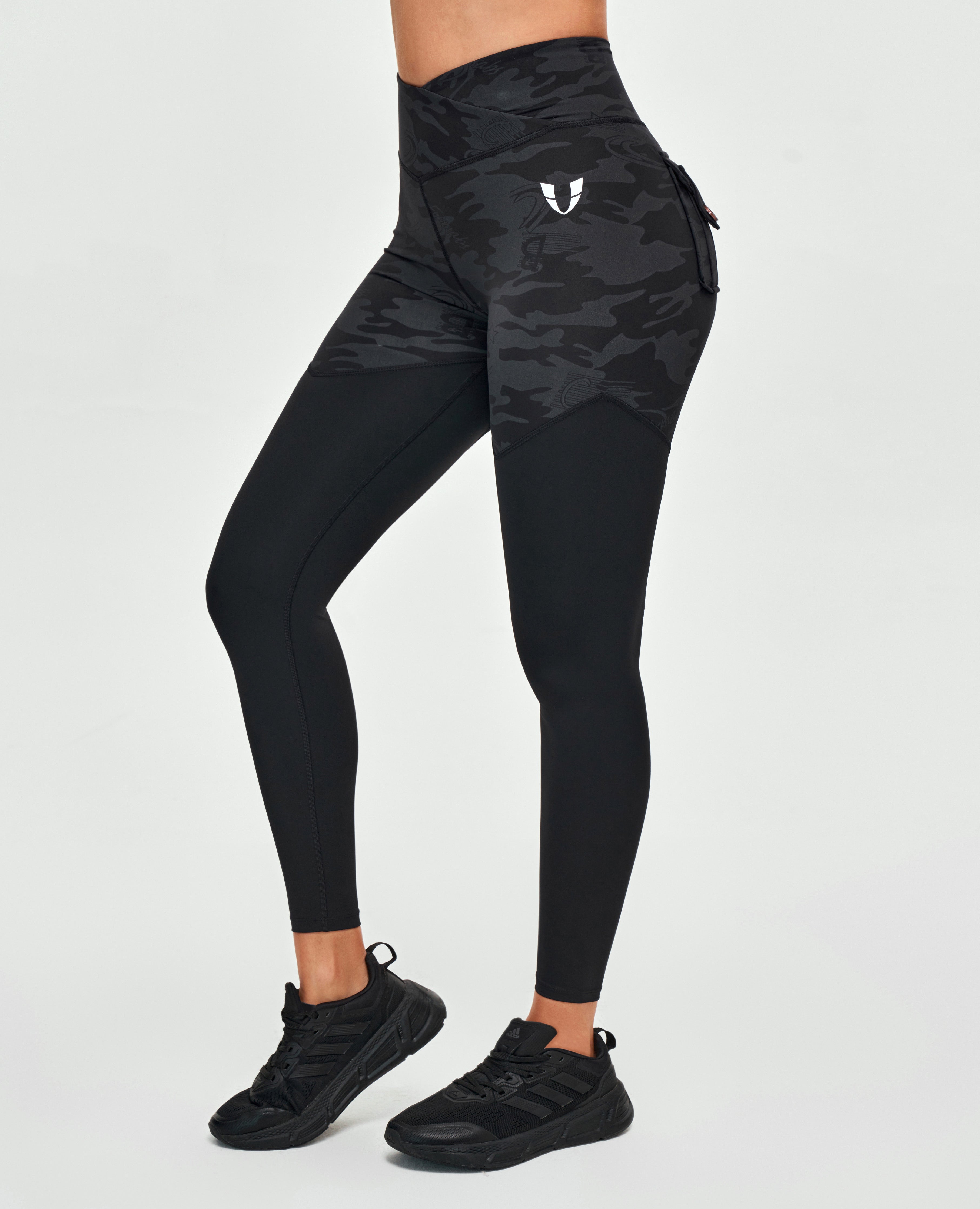 Athleta Black & Gray Tropical Print Crop Leggings Size XS